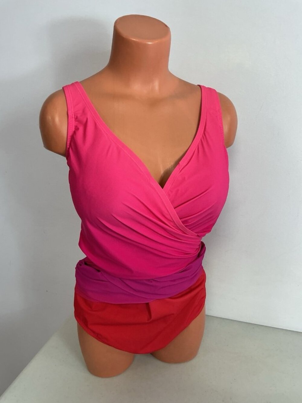 Lands End Pink Swimsuit One Piece Ombré Womens 16 - Picture 5 of 6